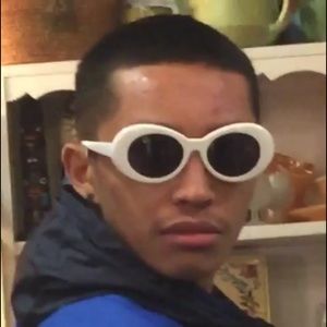 Meet your Posher, Anthony